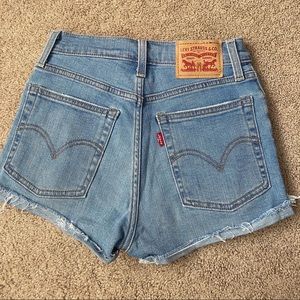 Levi’s jean shorts